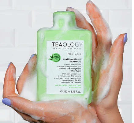 Teaology Shampoo ristrutturante con infuso di tè Matcha